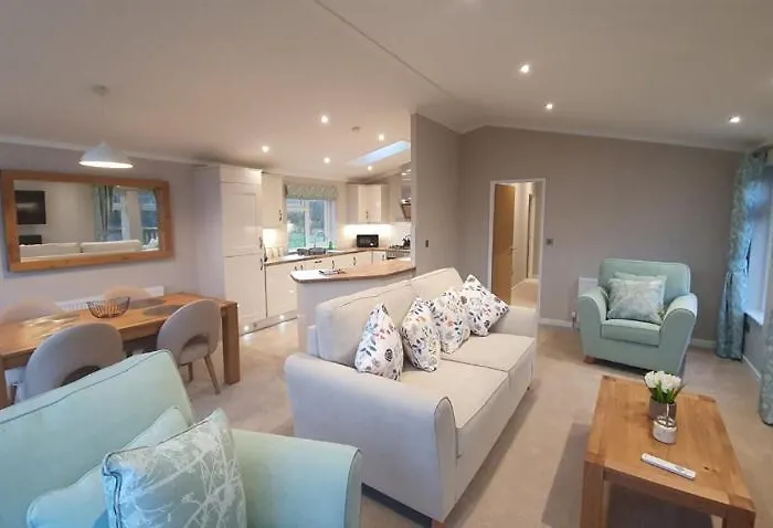 Deneb With Hot Tub بيت للعطل