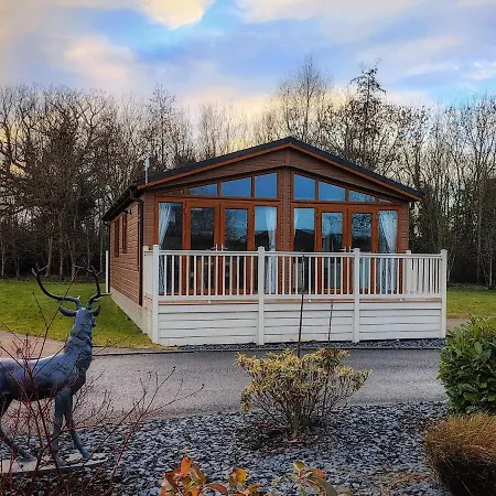 Deneb With Hot Tub * Malton