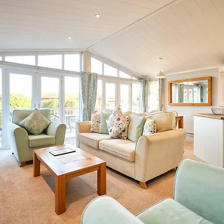 Chalet Deneb With Hot Tub Malton